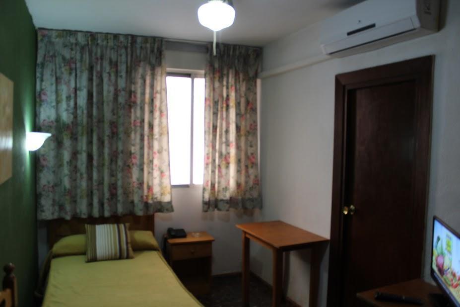 Pension Americano Almeria Exterior photo
